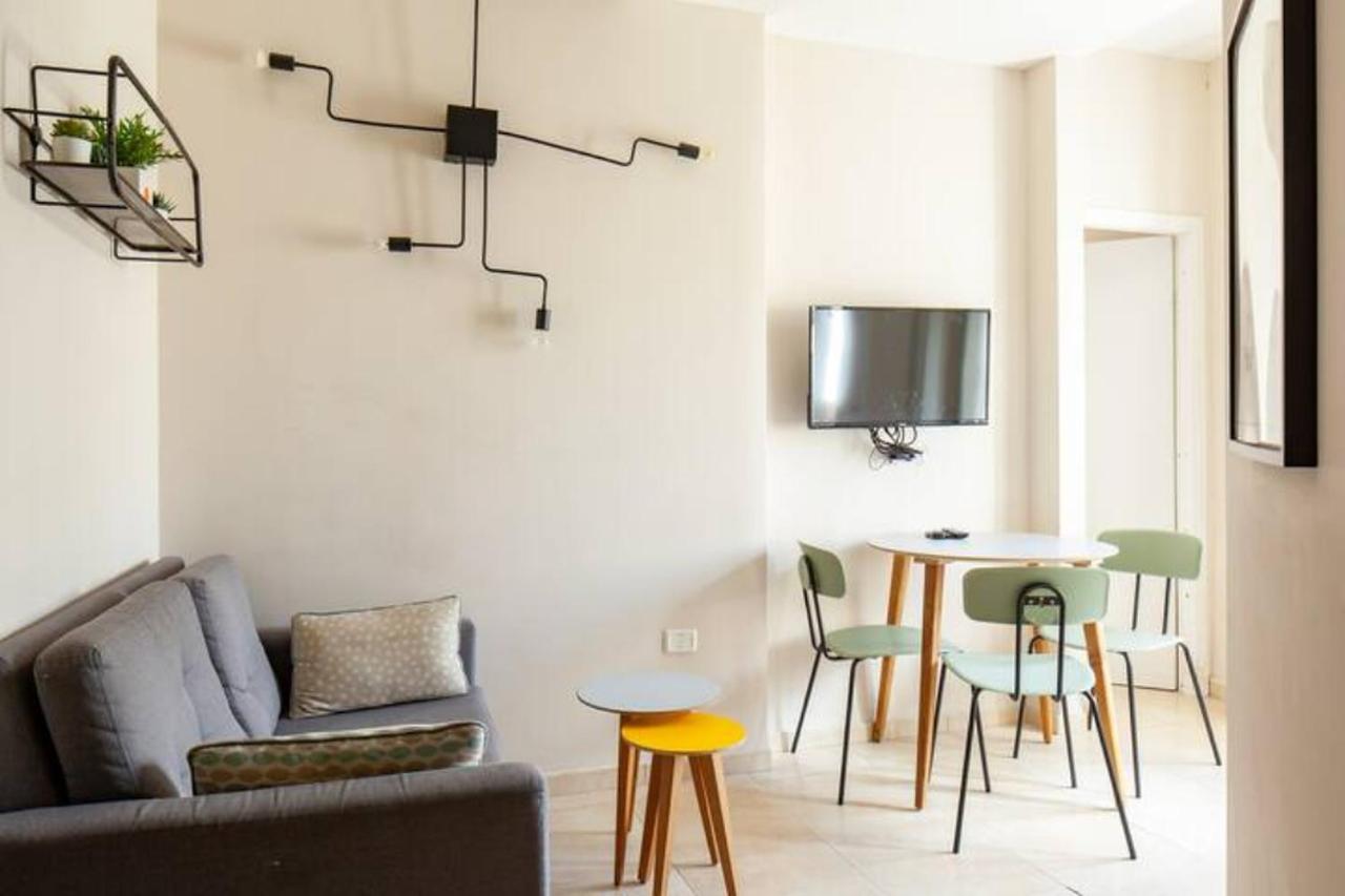 Ourplace Nachalat Binyamin * Tel Aviv